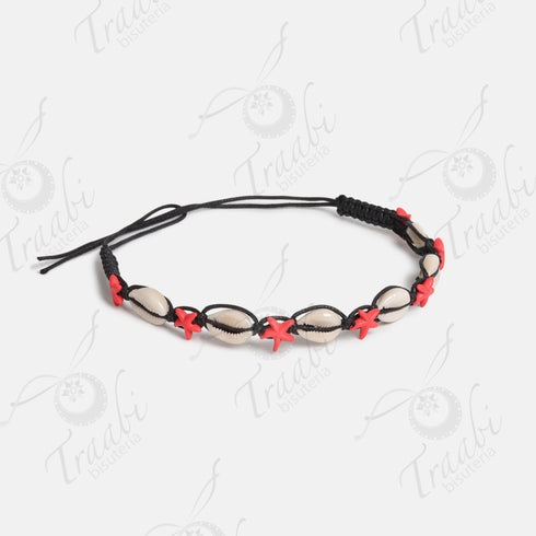 Gargantilla tejida de conchas y estrella