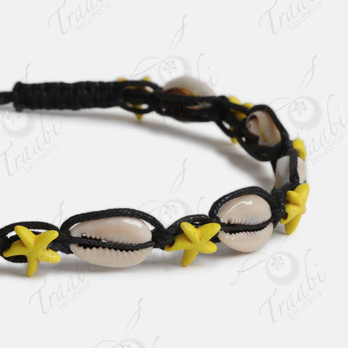 Gargantilla tejida de conchas y estrella