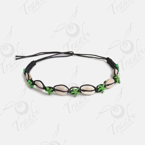 Gargantilla tejida de conchas y estrella