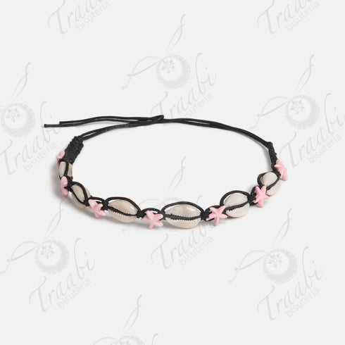 Gargantilla tejida de conchas y estrella