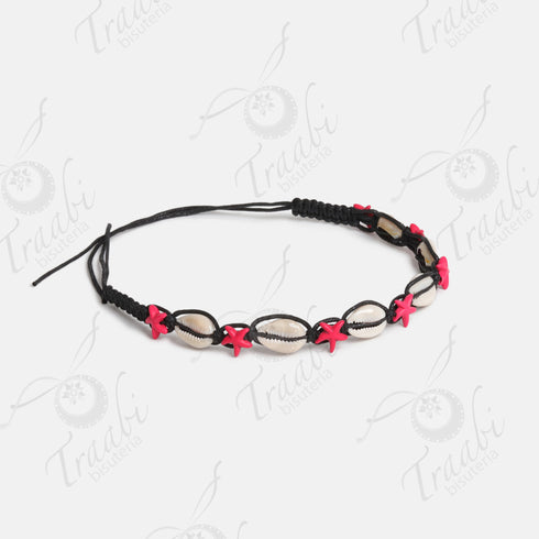 Gargantilla tejida de conchas y estrella