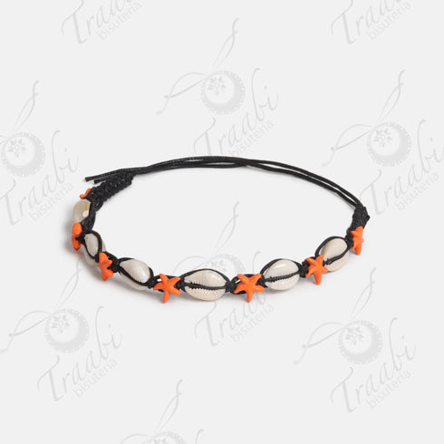 Gargantilla tejida de conchas y estrella