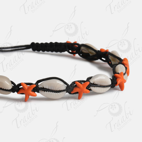 Gargantilla tejida de conchas y estrella